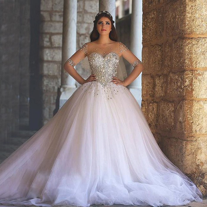 Ball gown wedding dress plus size